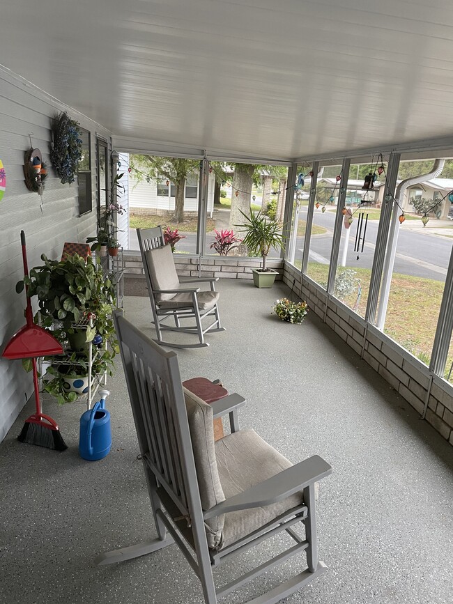 Screened Patio - 34323 Lodge Dr