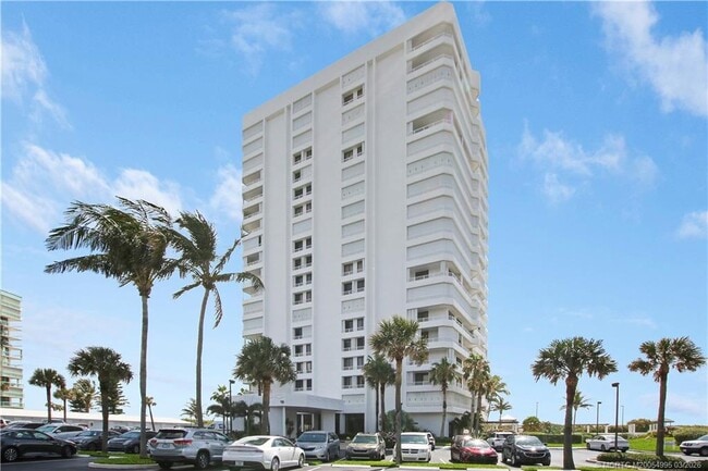 Building Photo - 9950 S Ocean Dr