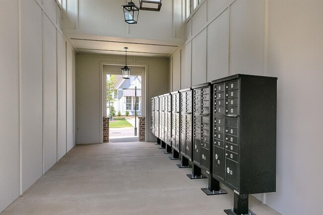 Building Photo - 7355 U.S. Hwy 280 W