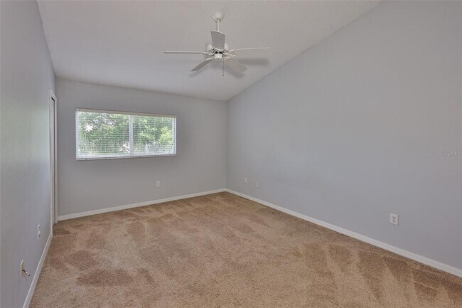 Building Photo - 12950 Kings Crossing Dr