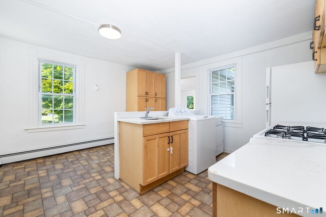 Building Photo - 858 Worthington Ridge