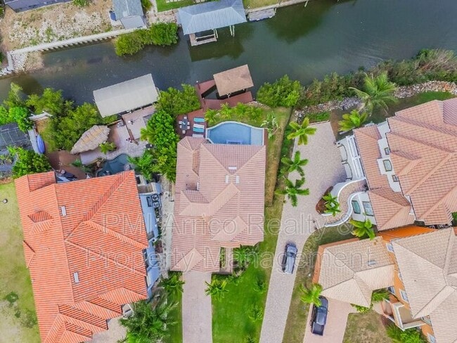 Building Photo - 539 Treviso Dr