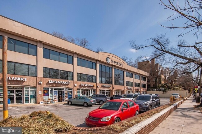 Building Photo - 2318 Nebraska Ave NW