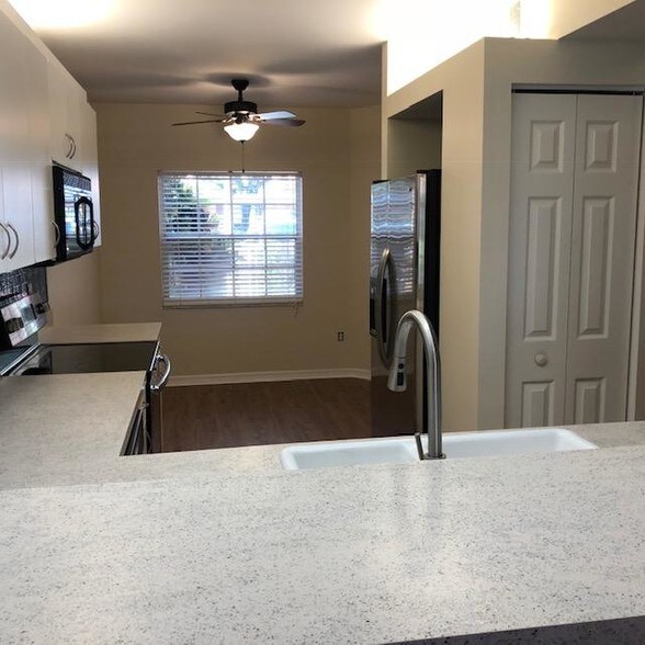 Building Photo - 7416 Plumbago Bridge Rd