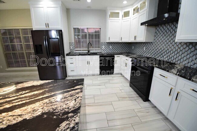 Building Photo - 9512 E 78th Pl
