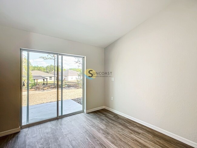 Building Photo - 6140 E Calico Ln