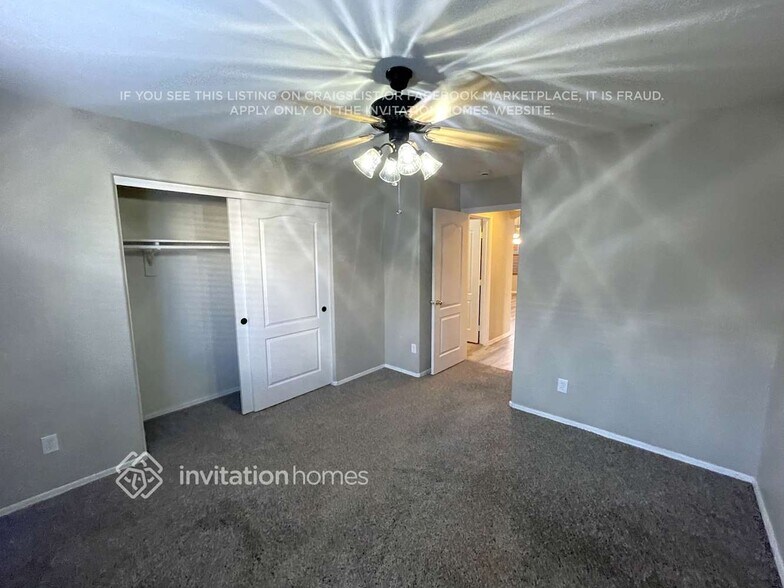 Building Photo - 24902 W Wayland Dr