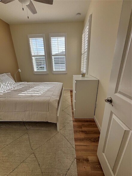 Building Photo - 5235 NW 33rd Pl