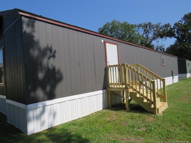 Building Photo - 1649 Britania Rd