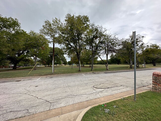 Building Photo - 6400 Harmonson Rd