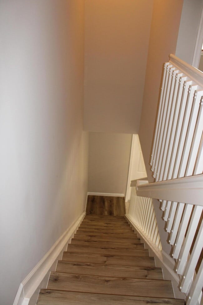 Building Photo - 6984 Stoney Creek Cir
