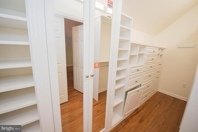 Building Photo - 5482 Royal Mile Blvd