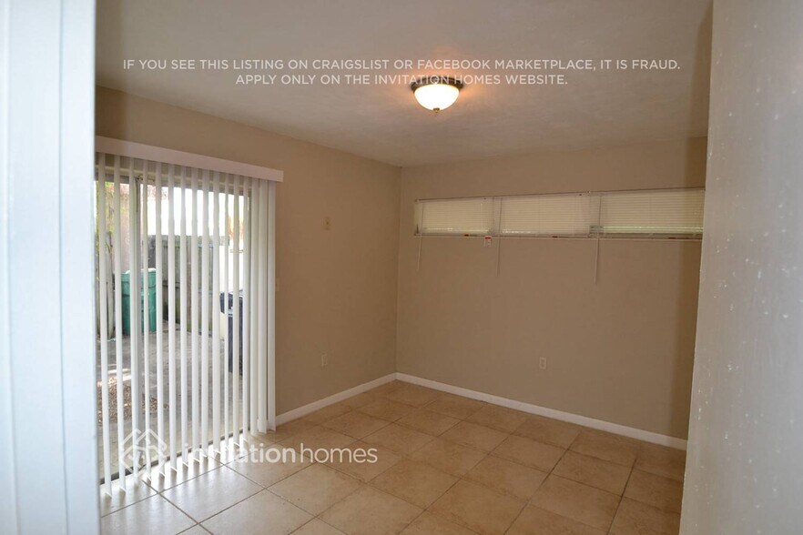 Building Photo - 8424 SW 102nd Pl