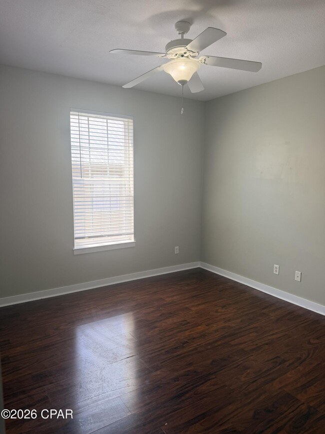 Building Photo - 3704 Tiki Dr