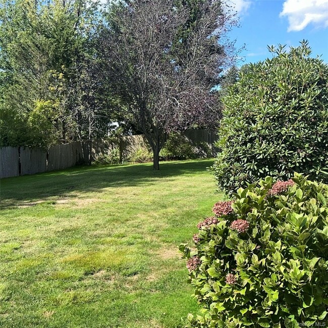 Building Photo - 280 Terry Rd