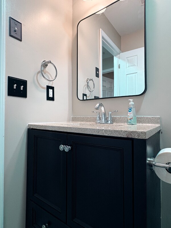 Building Photo - 2741 Jones Ave