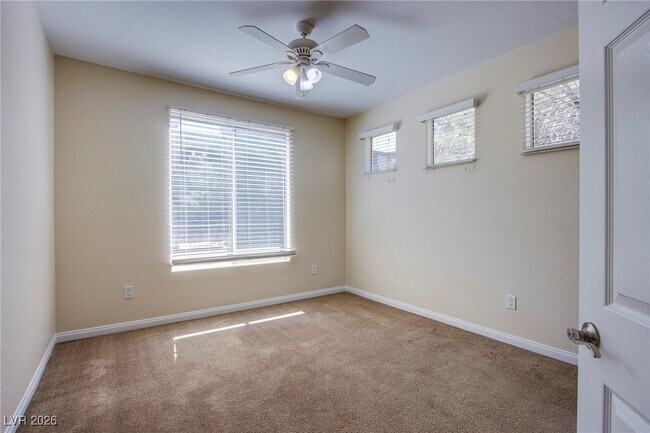 Building Photo - 4400 S Jones Blvd