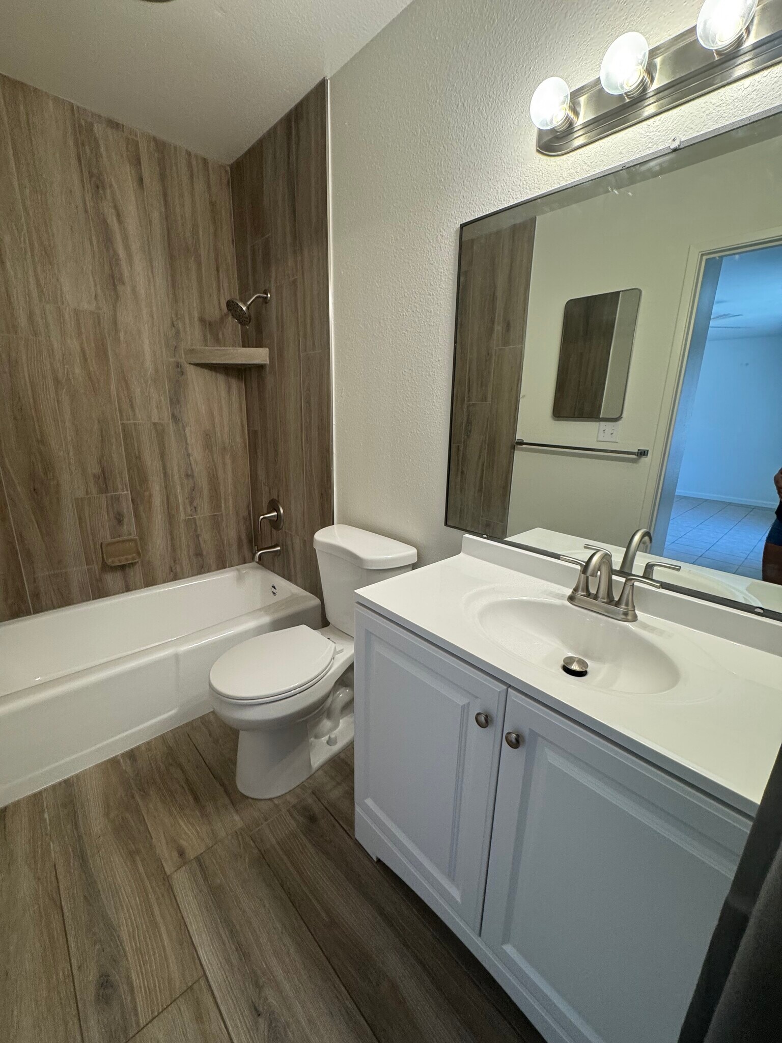 Primary Bathroom - 3611 Buena Vista Ave