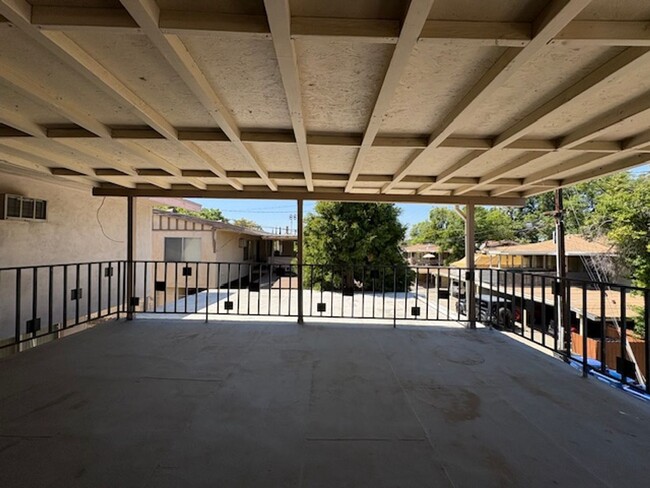 Building Photo - La Mar 4-Plex (25280) (DD)