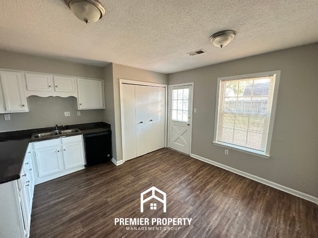 Building Photo - 6362 N Fawn Hollow Cir