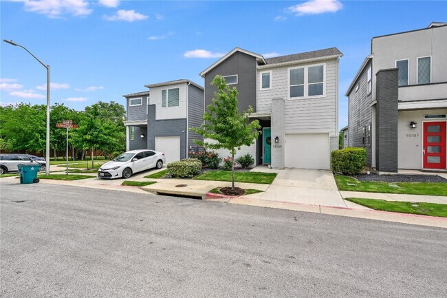 Building Photo - 15109 Casbah Dr