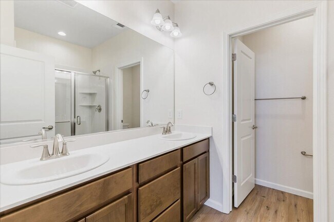 Building Photo - The Rubicon - Large and Luxurious 3 Bedroom, 2.5 bath with Loft and Full 2 Car Garage