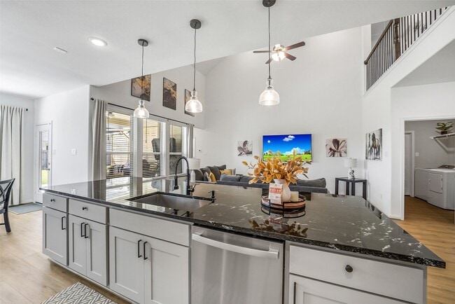 Building Photo - 31419 Elmgrove Knl Dr