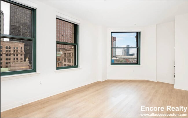 Building Photo - 1 India St