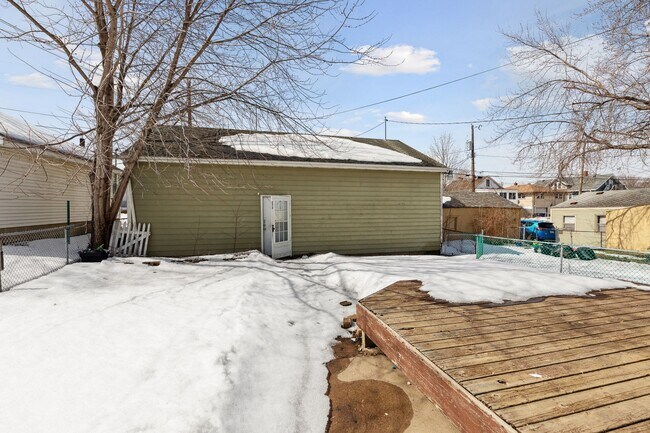 Building Photo - 1119 Matilda St