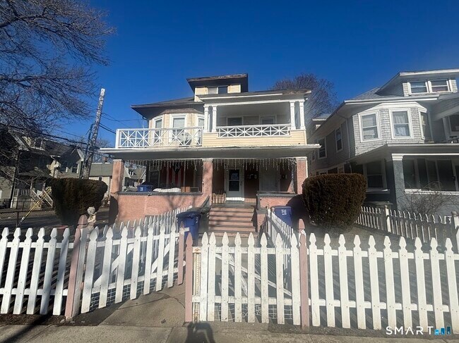 Building Photo - 358 Park Ave