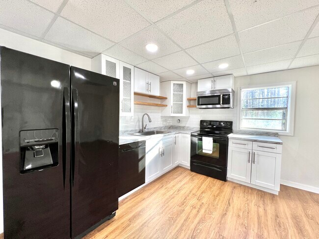Building Photo - 5254 Byers Rd