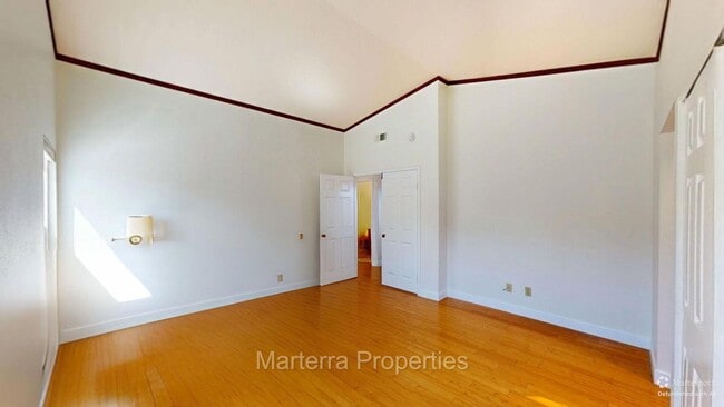 Building Photo - Beautiful Home in Irvine