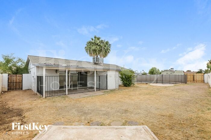 Building Photo - 9731 N 56th Dr