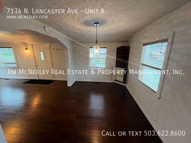 Building Photo - 7134 N Lancaster Ave