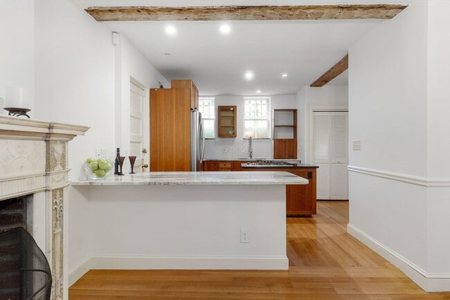 Building Photo - 24 Fayette St