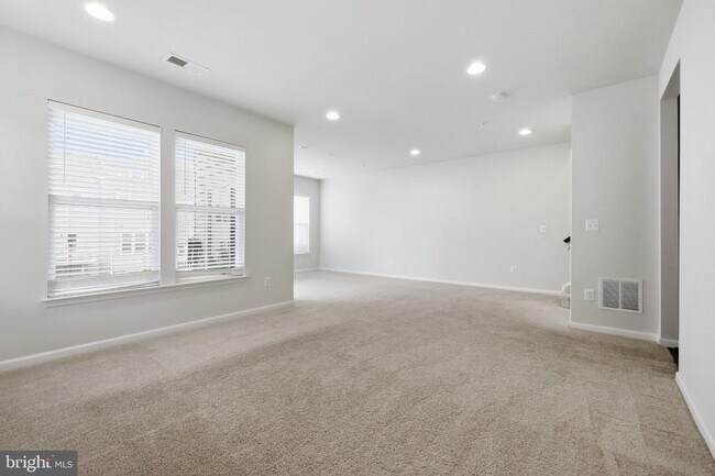 Building Photo - 9930 Erica Ln