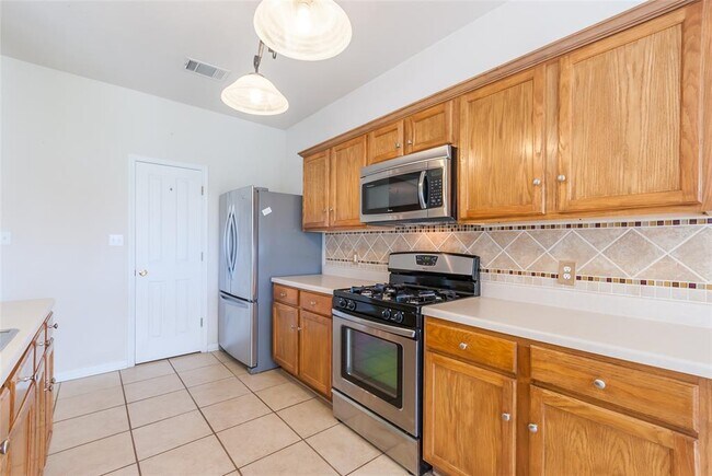 Building Photo - 1101 Hidden View Pl