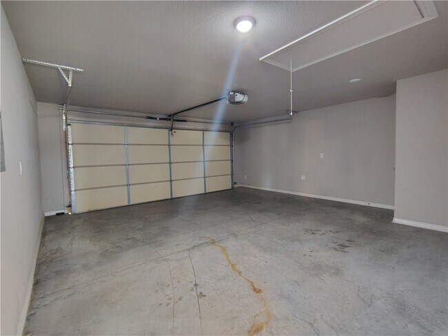 Building Photo - 1742 Charismatic Dr
