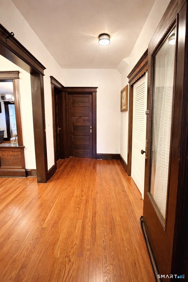 Building Photo - 93-95-95 Alpine St