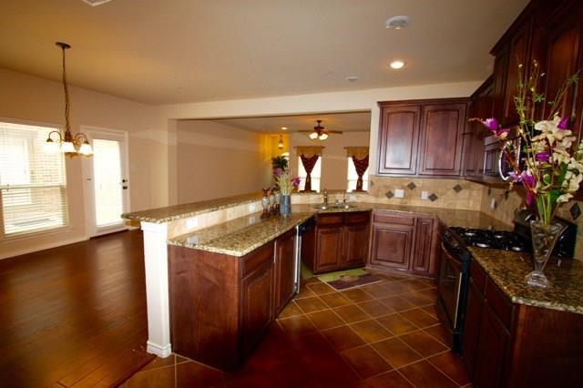 Building Photo - 4269 Comanche Dr