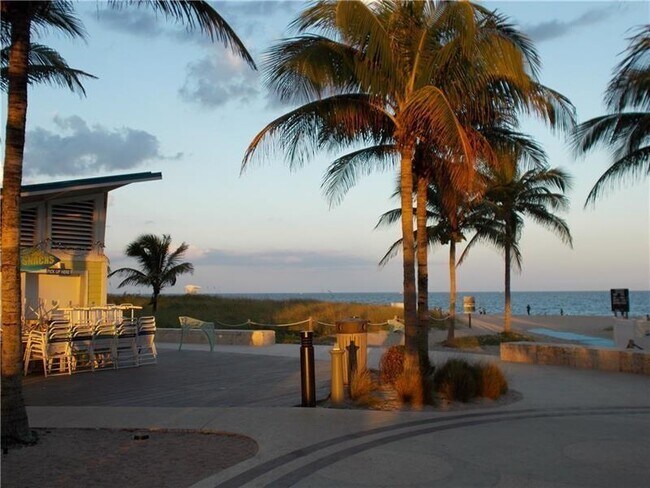 Building Photo - 133 N Pompano Beach Blvd