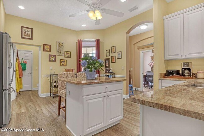 Building Photo - 792 Bayside Dr