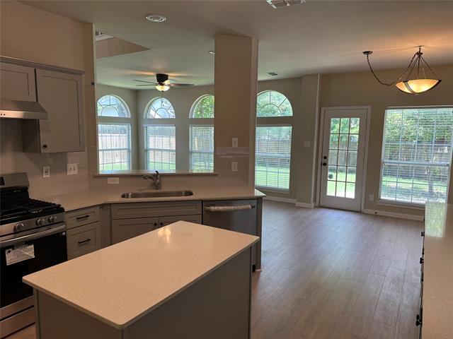 Building Photo - 7904 Hartsfield Dr