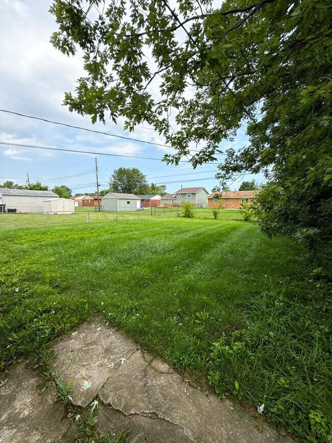 Building Photo - Stylishly Renovated 3-Bedroom Home with Finished Basement & Spacious Fenced Yard