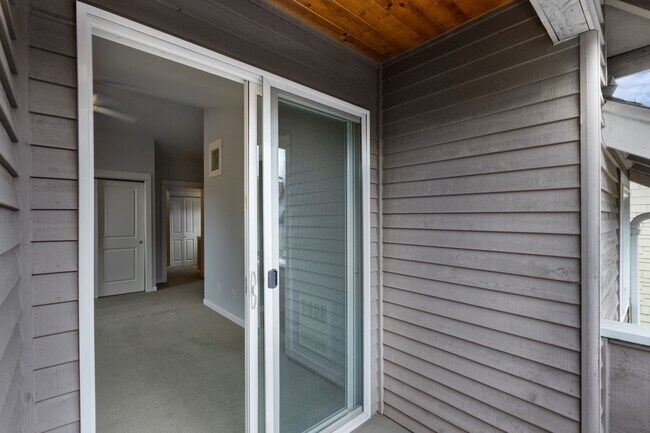 Building Photo - 3Bd/2.5Ba Seattle Home