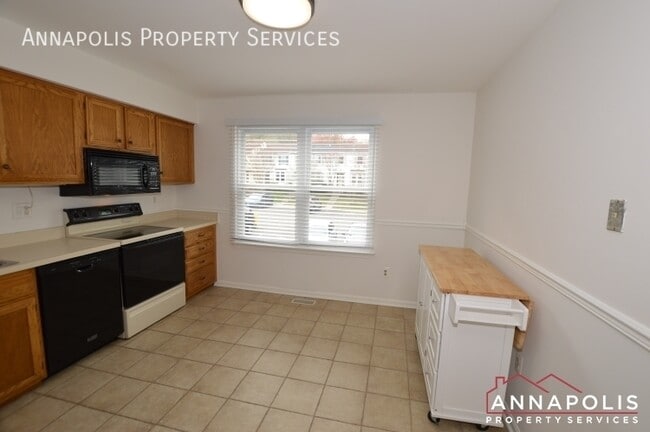 Building Photo - 558 Melissa Ct