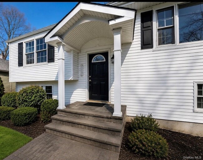 Building Photo - 13A Homeland Dr