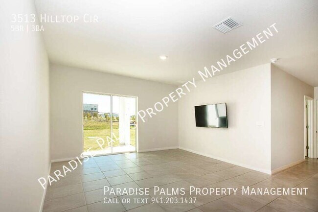 Building Photo - 3513 Hilltop Cir