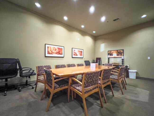 Building Photo - 1bd/1ba Seattle Condo