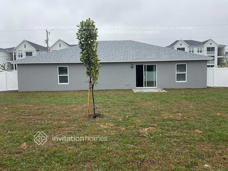 Building Photo - 214 SW 15th Pl